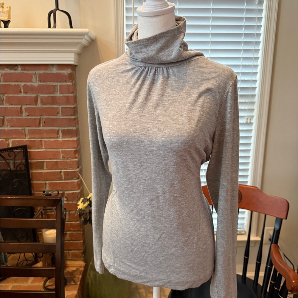 Pure Collection gray turtleneck shirt size 8/10 modal, cashmere, elastane